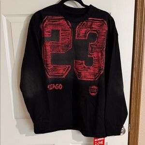 NWT men’s revolver urban wear size small oversized